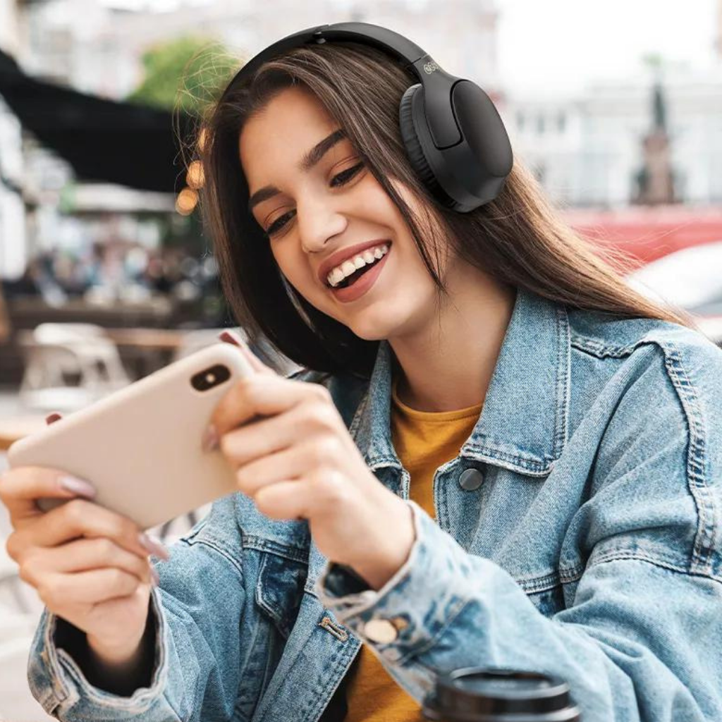 Audífonos QCY H2 Pro Bluetooth 5.3 Diadema Multipunto hasta 70 horas de carga.